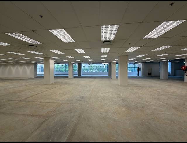 1,423M² BUILDING TO LET IN CAPE TOWN CITY CENTRE